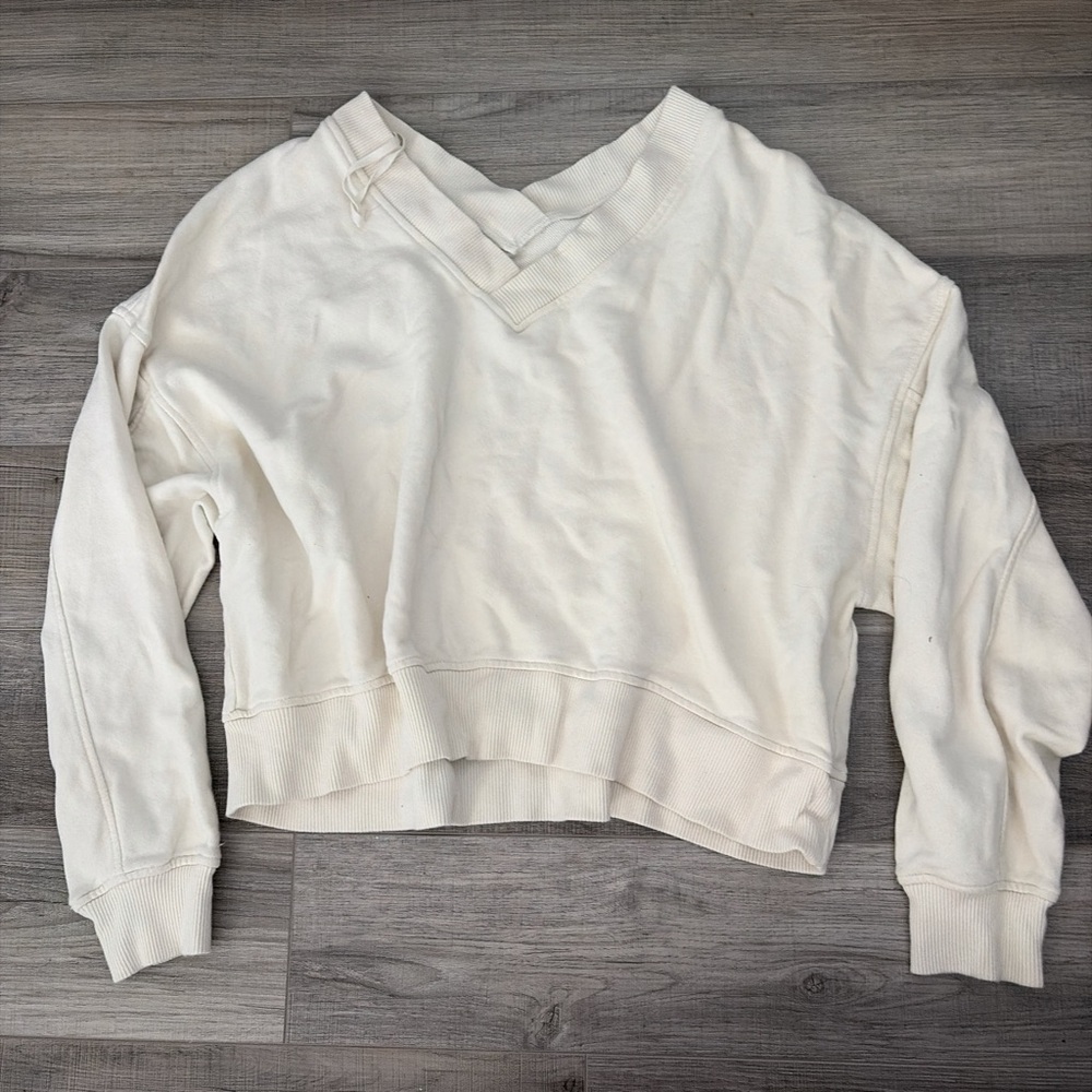 Aerie Cream V-Neck Sweatshirt